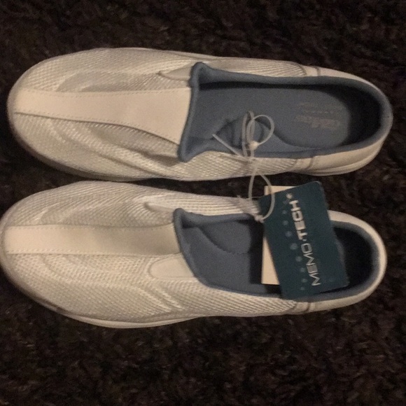 cobbie cuddlers Shoes Very Comfortable Sleep On Shoes Poshmark